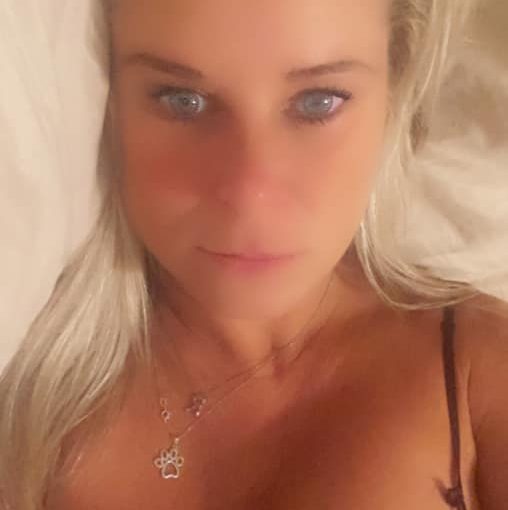 Anal Annette, after a bottle